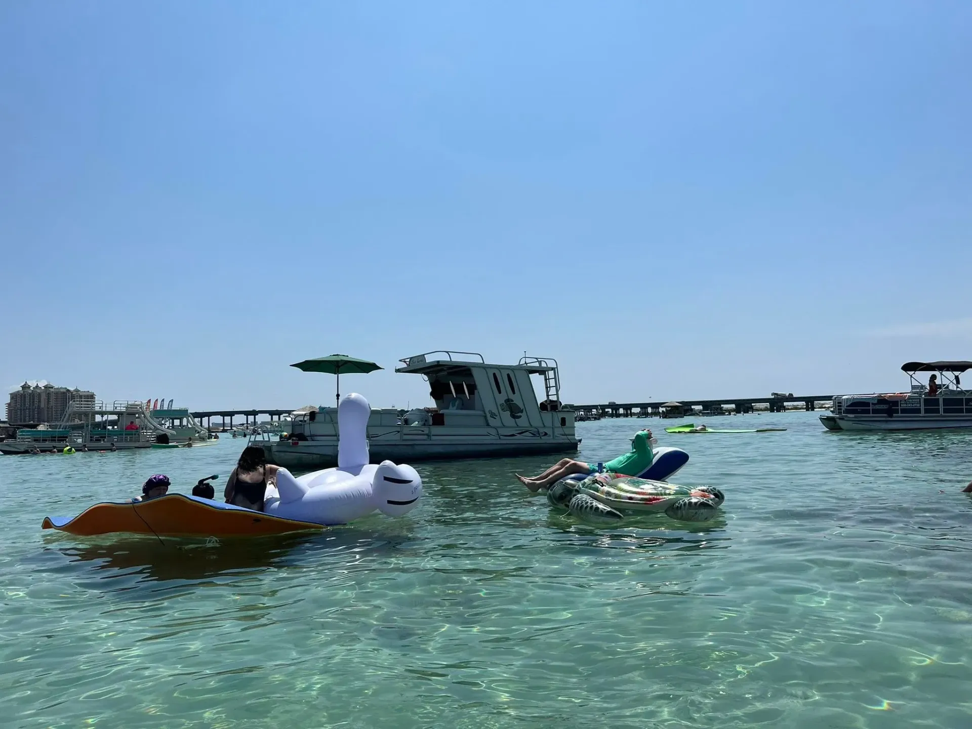 Best Time to Visit Crab Island: Complete Guide for Perfect Water Conditions